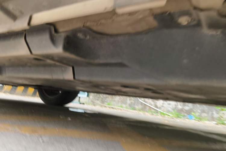 Used Toyota Wildlander 2022 2.0L CVT Two-Wheel Drive Luxury PLUS Edition Left Side Sill