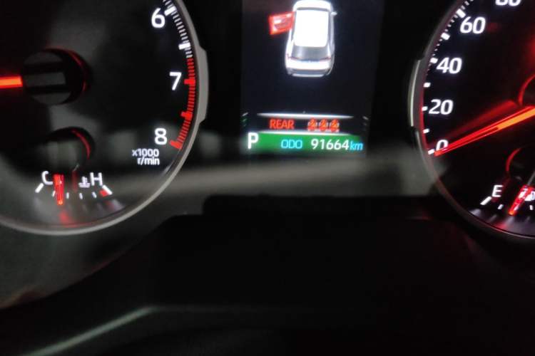 Used Toyota Wildlander 2022 Updated Version 2.0L CVT Two-Wheel Drive Leading Edition Odometer Close Up