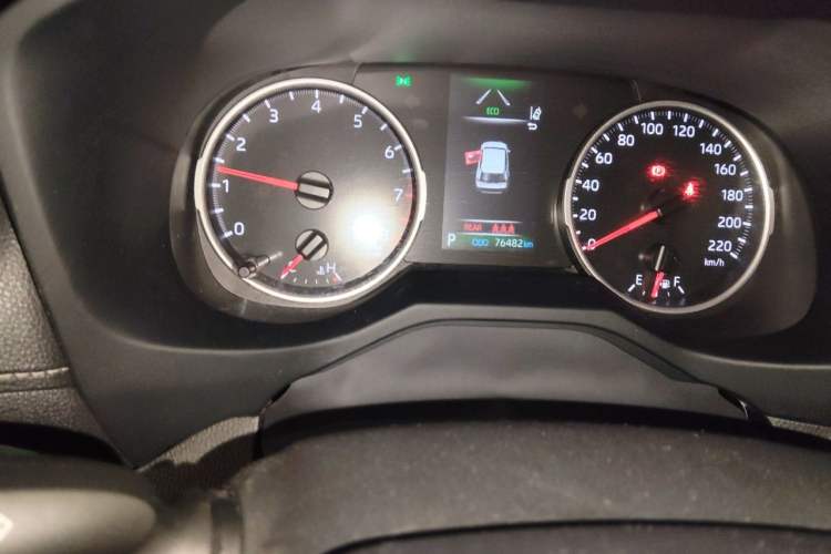 Used Toyota Wildlander 2022 2.0L CVT Four-Wheel Drive Luxury Edition Odometer Close Up