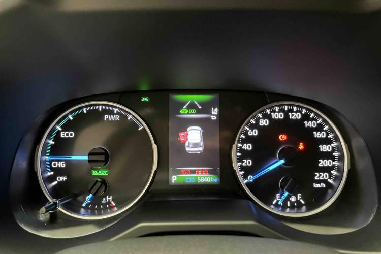 Used Toyota Wildlander 2022 Dual-Engine 2.5L E-CVT Two-Wheel Drive Luxury PLUS Edition Odometer Close Up