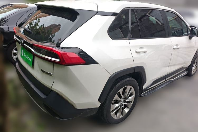 Used Toyota Wildlander 2022 2.0L CVT Two-Wheel Drive Luxury Edition Rear Right 45 Deg