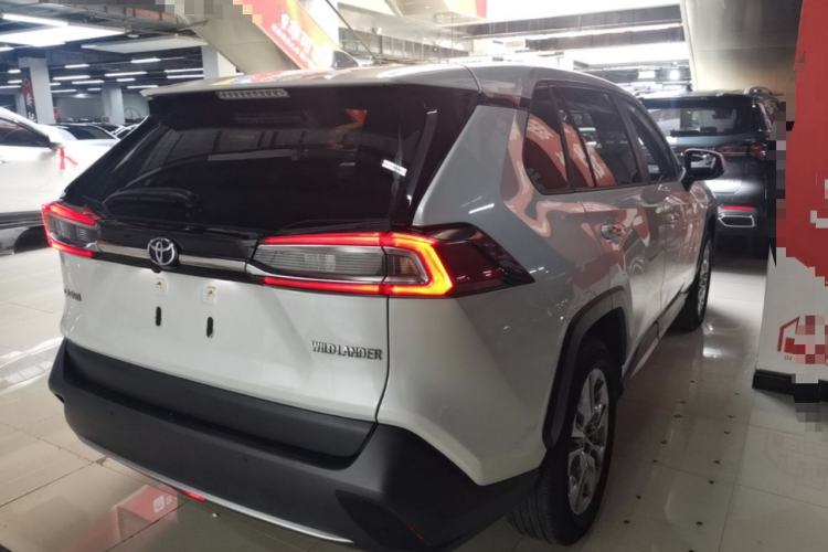 Used Toyota Wildlander 2022 2.0L CVT Two-Wheel Drive Luxury PLUS Edition Rear Right 45 Deg