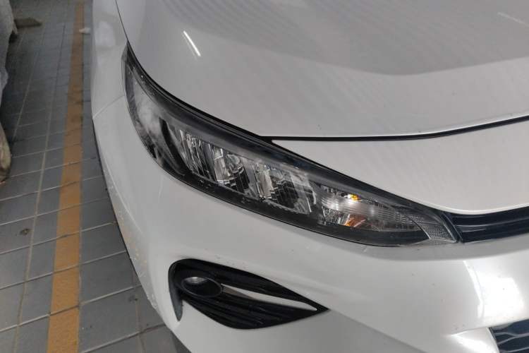Used Toyota Wildlander 2022 Updated Version 2.0L CVT Two-Wheel Drive Leading Edition Right Front Headlight