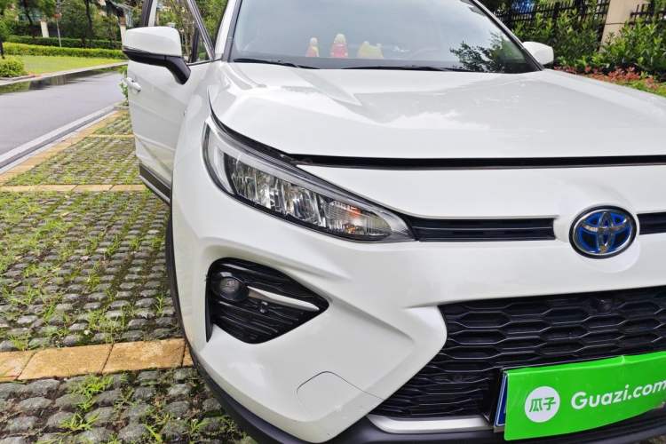 Used Toyota Wildlander 2022 Dual-Engine 2.5L E-CVT Two-Wheel Drive Luxury PLUS Edition Right Front Headlight