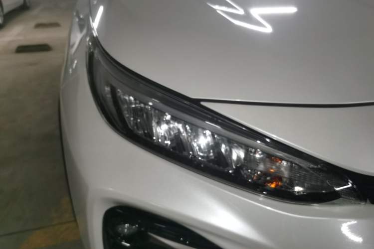 Used Toyota Wildlander 2022 2.0L CVT Two-Wheel Drive Luxury PLUS Edition Right Front Headlight