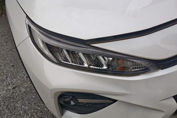 Used Toyota Wildlander 2022 2.0L CVT Two-Wheel Drive Luxury Edition Right Front Headlight
