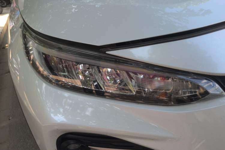Used Toyota Wildlander 2022 Updated Version 2.0L CVT Two-Wheel Drive Leading Edition Right Front Headlight