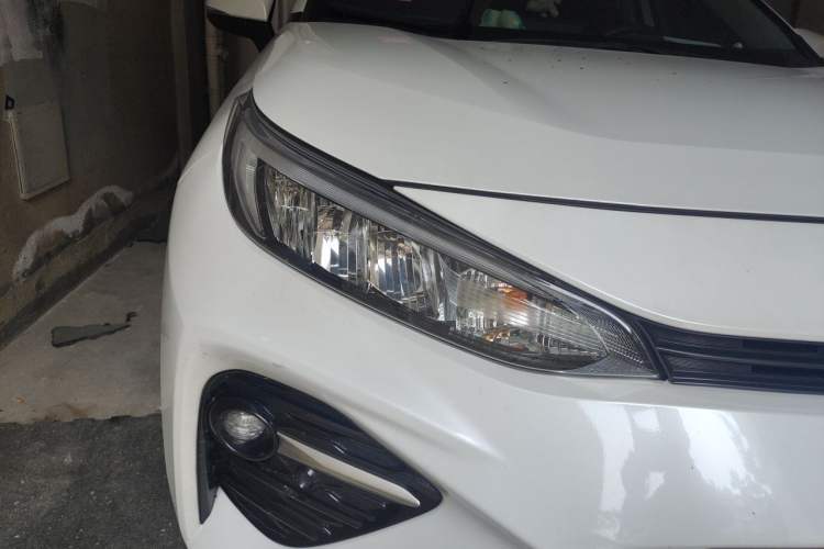 Used Toyota Wildlander 2022 2.0L CVT Two-Wheel Drive Luxury PLUS Edition Right Front Headlight