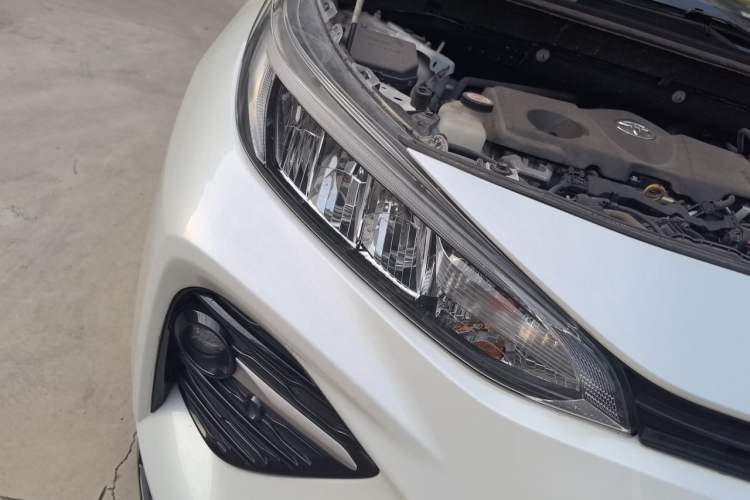 Used Toyota Wildlander 2022 Dual-Engine 2.5L E-CVT Four-Wheel Drive Luxury Edition Right Front Headlight