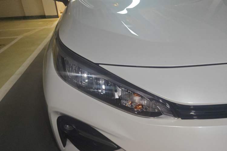 Used Toyota Wildlander 2022 2.0L CVT Two-Wheel Drive Leading Edition Right Front Headlight