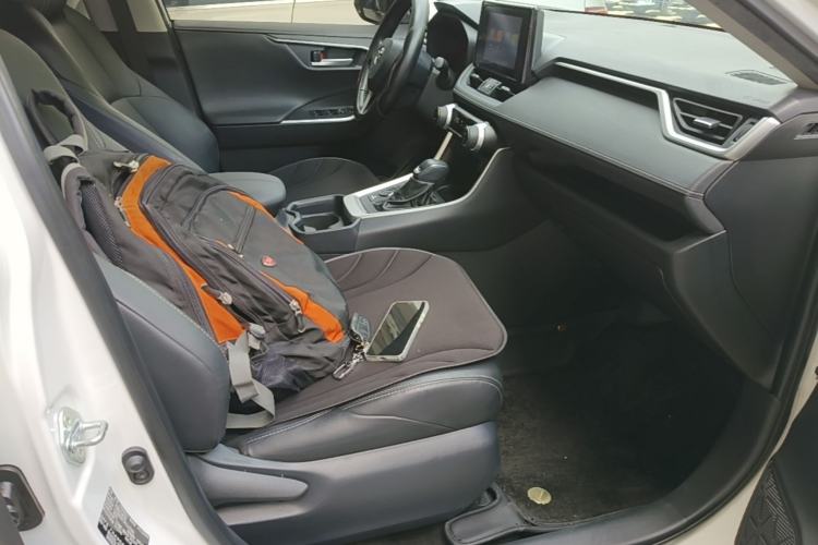 Used Toyota Wildlander 2022 2.0L CVT Two-Wheel Drive Urban Edition Right Front Seat