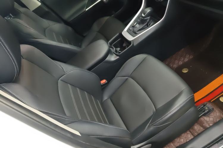 Used Toyota Wildlander 2022 Dual-Engine 2.5L E-CVT Four-Wheel Drive Luxury Edition Right Front Seat