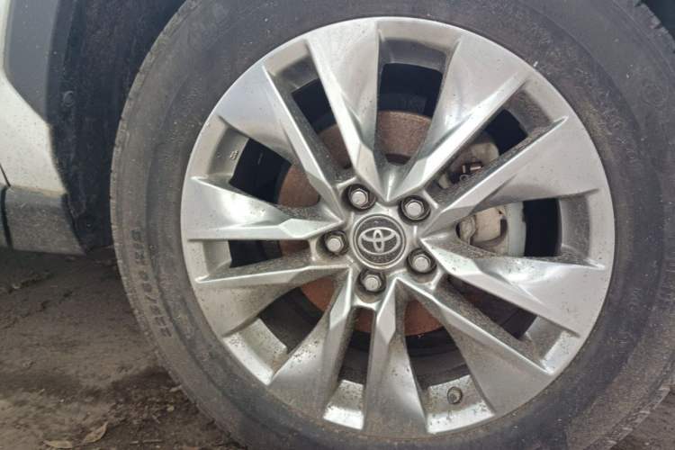Used Toyota Wildlander 2022 2.0L CVT Two-Wheel Drive Luxury PLUS Edition Right Front Wheel Hub