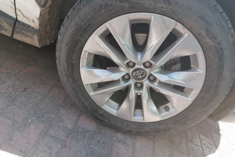 Used Toyota Wildlander 2022 2.0L CVT Two-Wheel Drive Leading Edition Right Front Wheel Hub