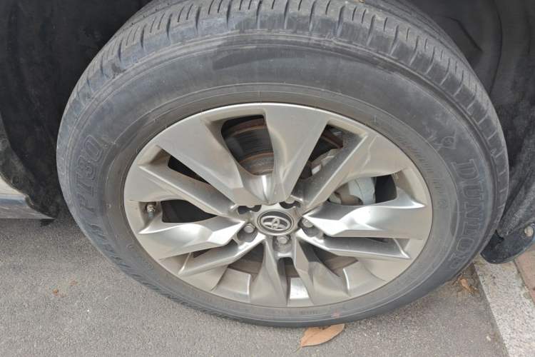 Used Toyota Wildlander 2022 2.0L CVT Two-Wheel Drive Luxury Edition Right Front Wheel Hub
