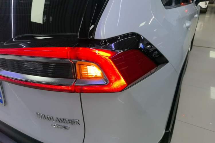 Used Toyota Wildlander 2022 2.0L CVT 4x4 Luxury PLUS Edition Right Rear Taillight