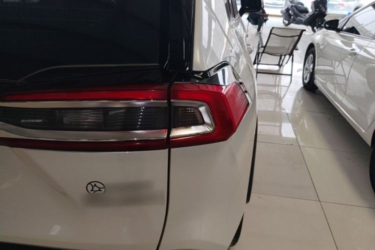 Used Toyota Wildlander 2022 2.0L CVT Two-Wheel Drive Prestige Edition Right Rear Taillight