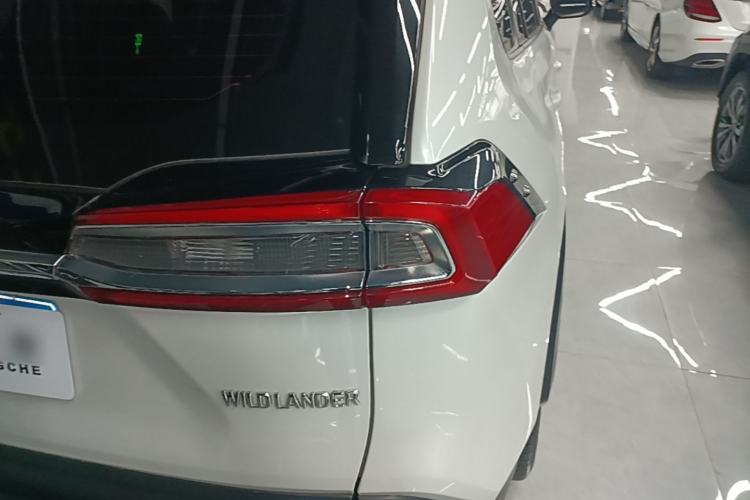 Used Toyota Wildlander 2022 2.0L CVT Two-Wheel Drive Luxury PLUS Edition Right Rear Taillight
