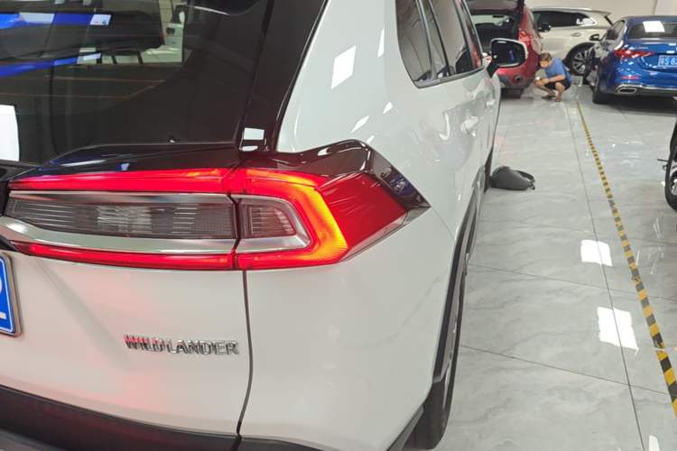 Used Toyota Wildlander 2022 2.0L CVT Two-Wheel Drive Luxury PLUS Edition Right Rear Taillight