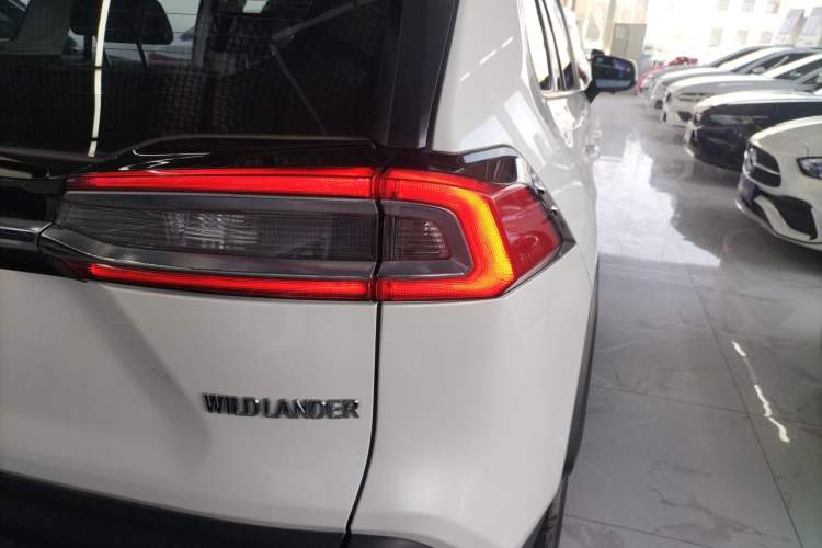 Used Toyota Wildlander 2022 Updated Version 2.0L CVT Two-Wheel Drive Leading Edition Right Rear Taillight