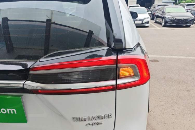 Used Toyota Wildlander 2022 2.0L CVT 4x4 Luxury PLUS Edition Right Rear Taillight