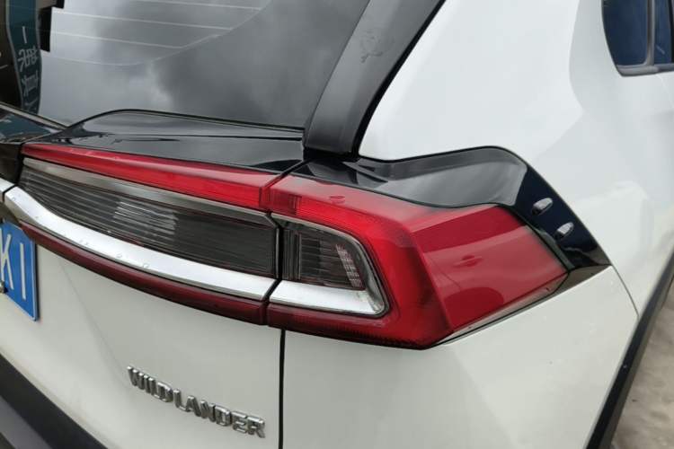 Used Toyota Wildlander 2022 2.0L CVT Two-Wheel Drive Leading Edition Right Rear Taillight