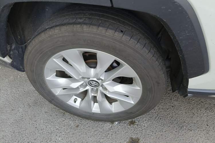 Used Toyota Wildlander 2022 2.0L CVT Two-Wheel Drive Urban Edition Right Rear Wheel Hub