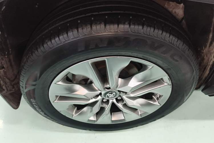 Used Toyota Wildlander 2022 2.0L CVT Two-Wheel Drive Luxury Edition Right Rear Wheel Hub
