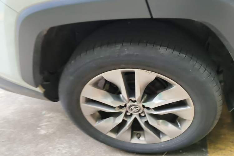 Used Toyota Wildlander 2022 2.0L CVT Two-Wheel Drive Luxury PLUS Edition Right Rear Wheel Hub