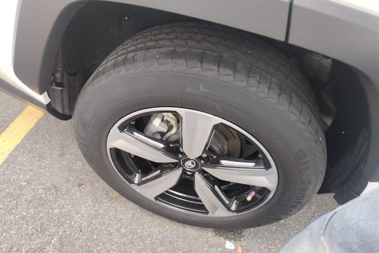 Used Toyota Wildlander 2022 2.0L CVT Four-Wheel Drive Luxury Edition Right Rear Wheel Hub