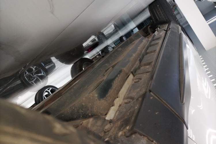 Used Toyota Wildlander 2022 2.0L CVT Two-Wheel Drive Leading Edition Right Side Sill