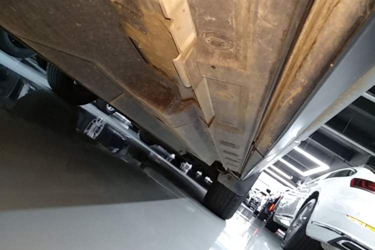 Used Toyota Wildlander 2022 2.0L CVT Two-Wheel Drive Luxury Edition Right Side Sill