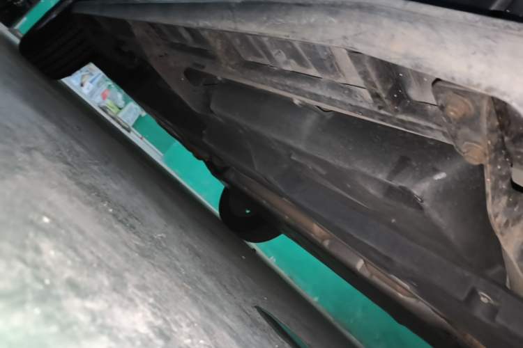 Used Toyota Wildlander 2022 Updated Version 2.0L CVT Two-Wheel Drive Leading Edition Right Side Sill