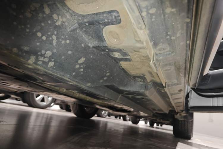 Used Toyota Wildlander 2022 2.0L CVT 4x4 Luxury PLUS Edition Right Side Sill