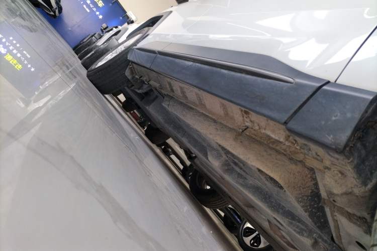 Used Toyota Wildlander 2022 Updated Version 2.0L CVT Two-Wheel Drive Leading Edition Right Side Sill