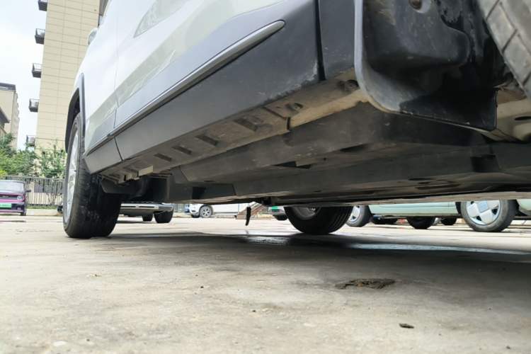 Used Toyota Wildlander 2022 2.0L CVT Two-Wheel Drive Leading Edition Right Side Sill