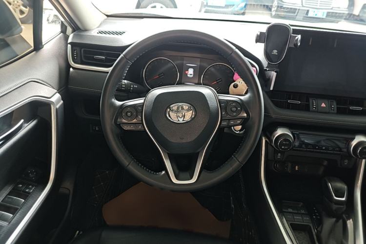 Used Toyota Wildlander 2022 2.0L CVT Two-Wheel Drive Luxury Edition Steering Wheel