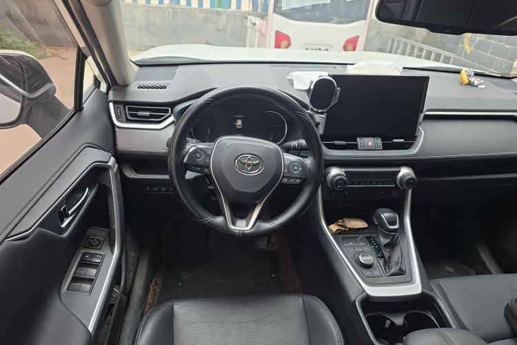 Used Toyota Wildlander 2022 2.0L CVT Four-Wheel Drive Premium Edition Steering Wheel
