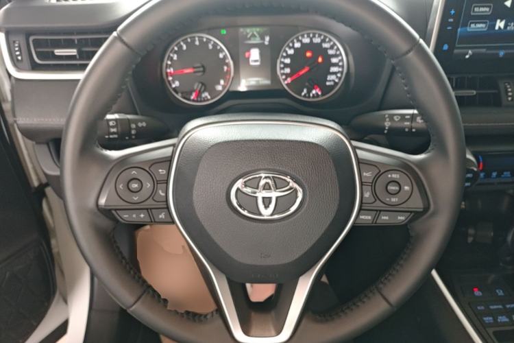 Used Toyota Wildlander 2022 2.0L CVT 4x4 Luxury PLUS Edition Steering Wheel