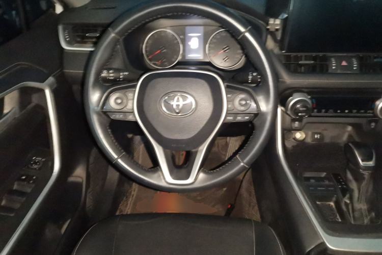 Used Toyota Wildlander 2022 2.0L CVT Two-Wheel Drive Luxury PLUS Edition Steering Wheel