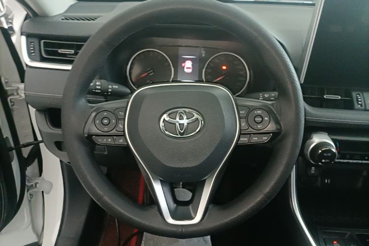Used Toyota Wildlander 2022 2.0L CVT 4x4 Luxury PLUS Edition Steering Wheel