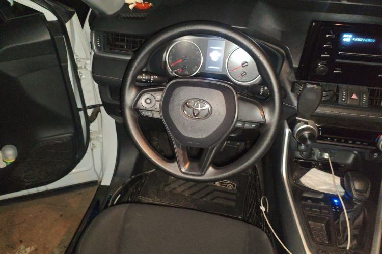 Used Toyota Wildlander 2022 2.0L CVT Two-Wheel Drive Leading Edition Steering Wheel