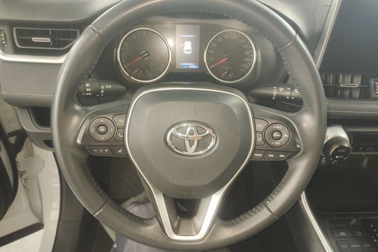 Used Toyota Wildlander 2022 2.0L CVT Two-Wheel Drive Luxury PLUS Edition Steering Wheel