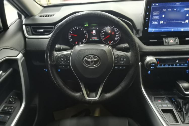 Used Toyota Wildlander 2022 2.0L CVT Two-Wheel Drive Luxury PLUS Edition Steering Wheel