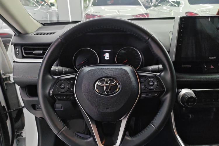 Used Toyota Wildlander 2022 2.0L CVT Two-Wheel Drive Luxury Edition Steering Wheel