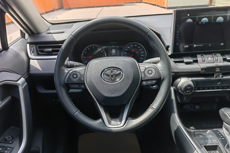 Used Toyota Wildlander 2022 2.0L CVT Two-Wheel Drive Luxury Edition Steering Wheel