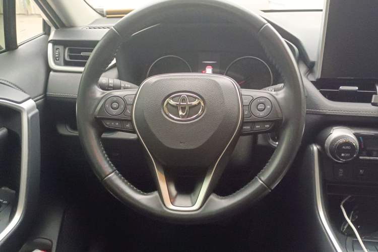 Used Toyota Wildlander 2022 2.0L CVT Two-Wheel Drive Prestige Edition Steering Wheel