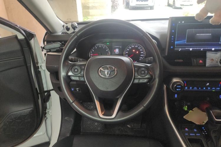 Used Toyota Wildlander 2022 2.0L CVT Two-Wheel Drive Luxury PLUS Edition Steering Wheel