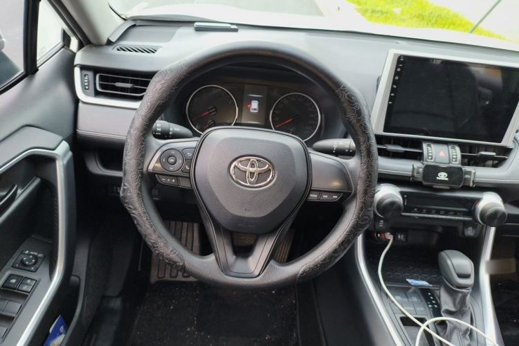 Used Toyota Wildlander 2022 Updated Version 2.0L CVT Two-Wheel Drive Leading Edition Steering Wheel