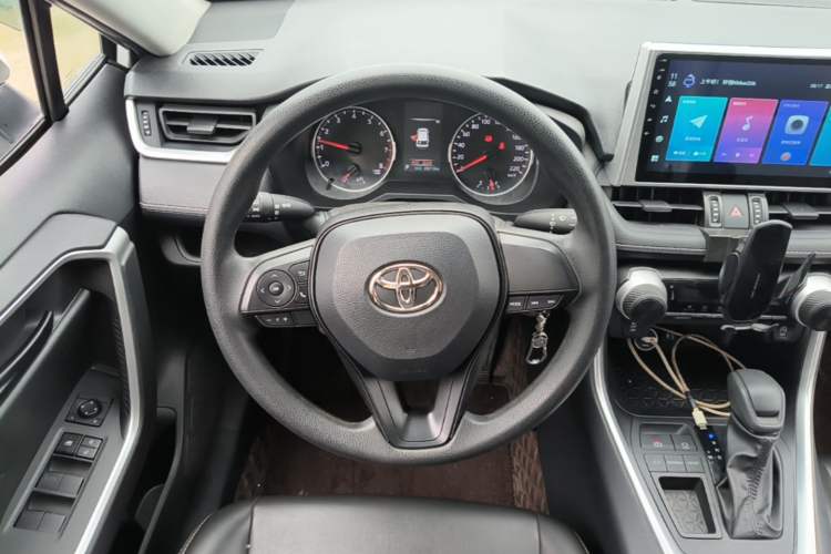 Used Toyota Wildlander 2022 2.0L CVT Two-Wheel Drive Leading Edition Steering Wheel